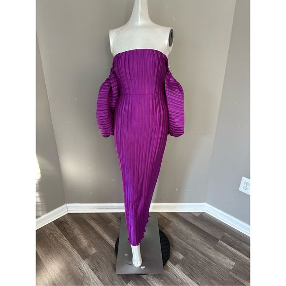 L'IDEE Sirene Off-shoulder Pleated Midi Dress - Picture 5 of 9